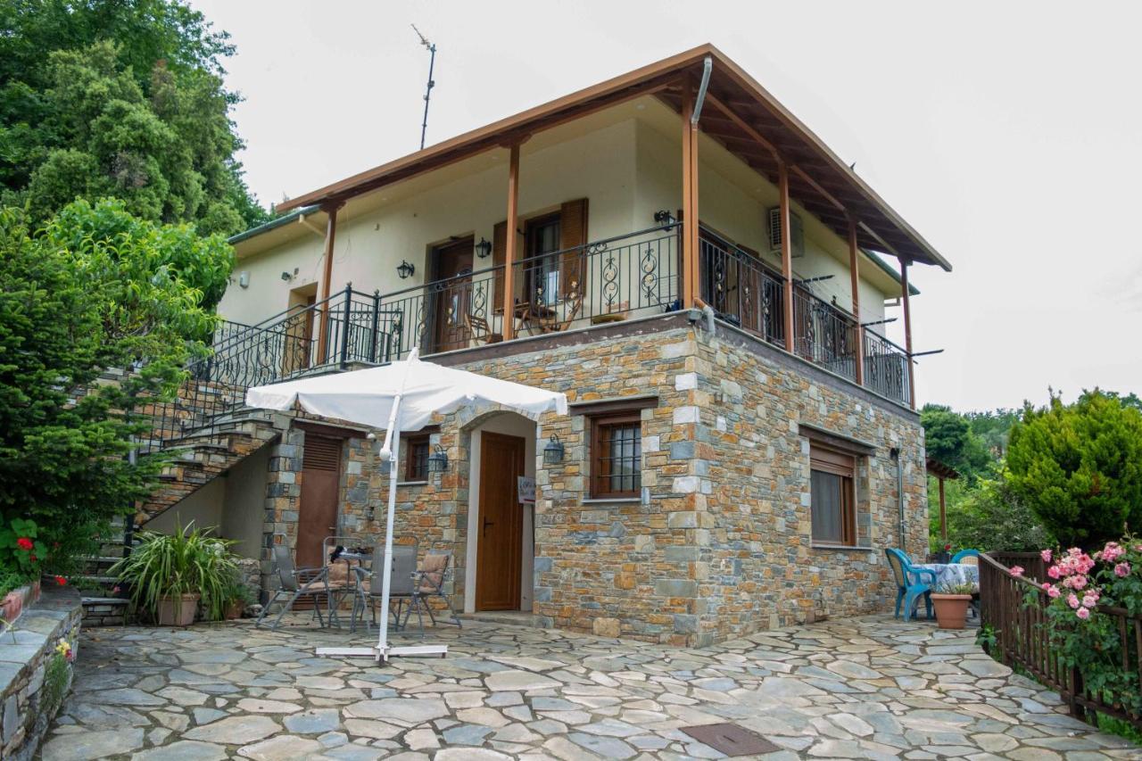 Efi'S Guest House Áyios Dhimítrios Exterior foto